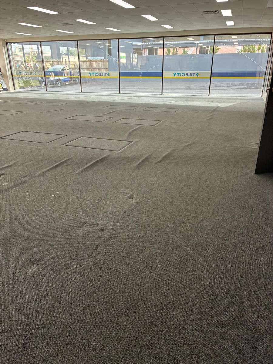 Before: Large Carpet Stretch